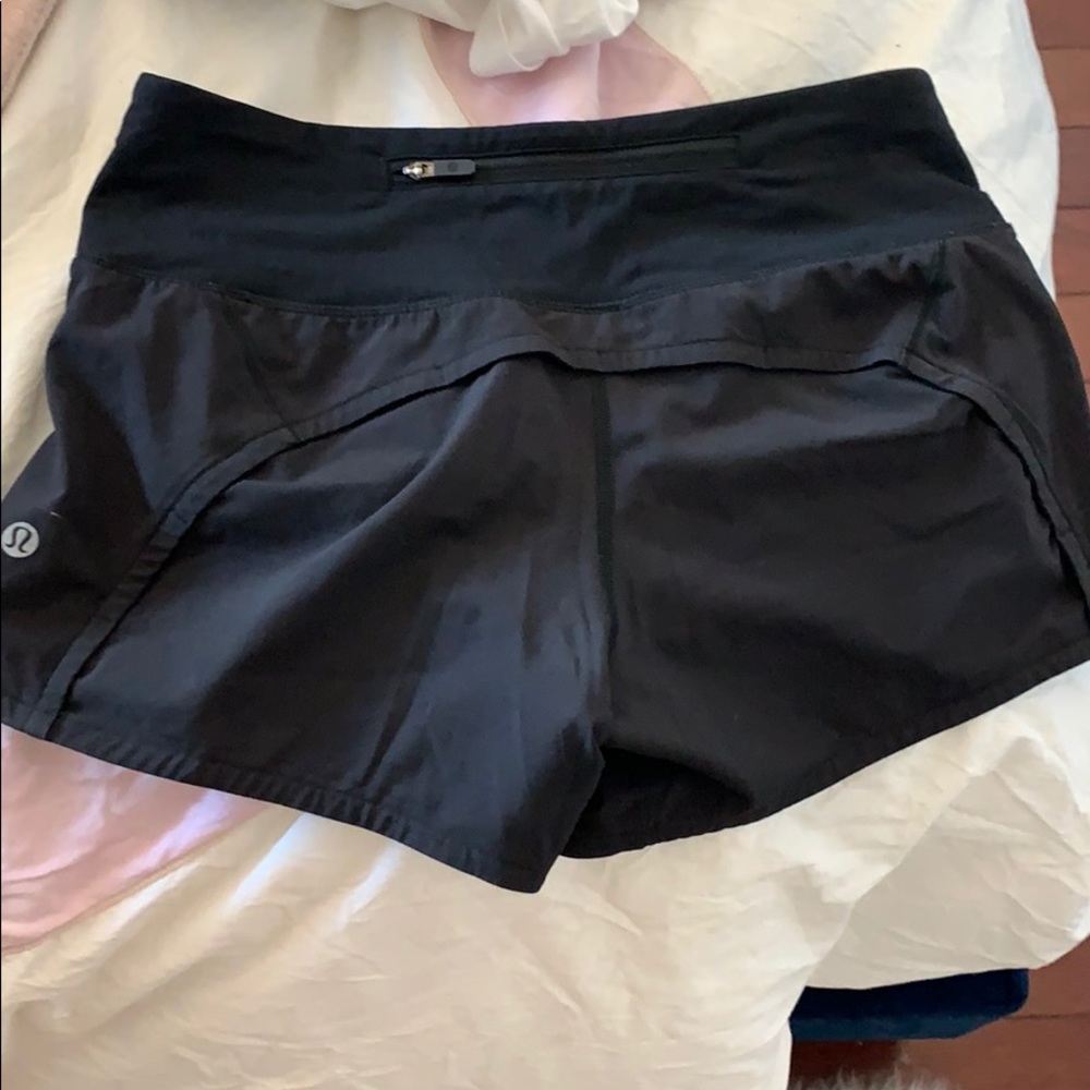size 2 lululemon shorts!!